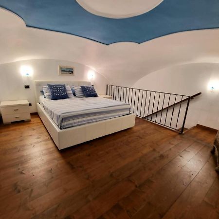 Appartement L'Ancorotto Azzurro à Gaète Extérieur photo